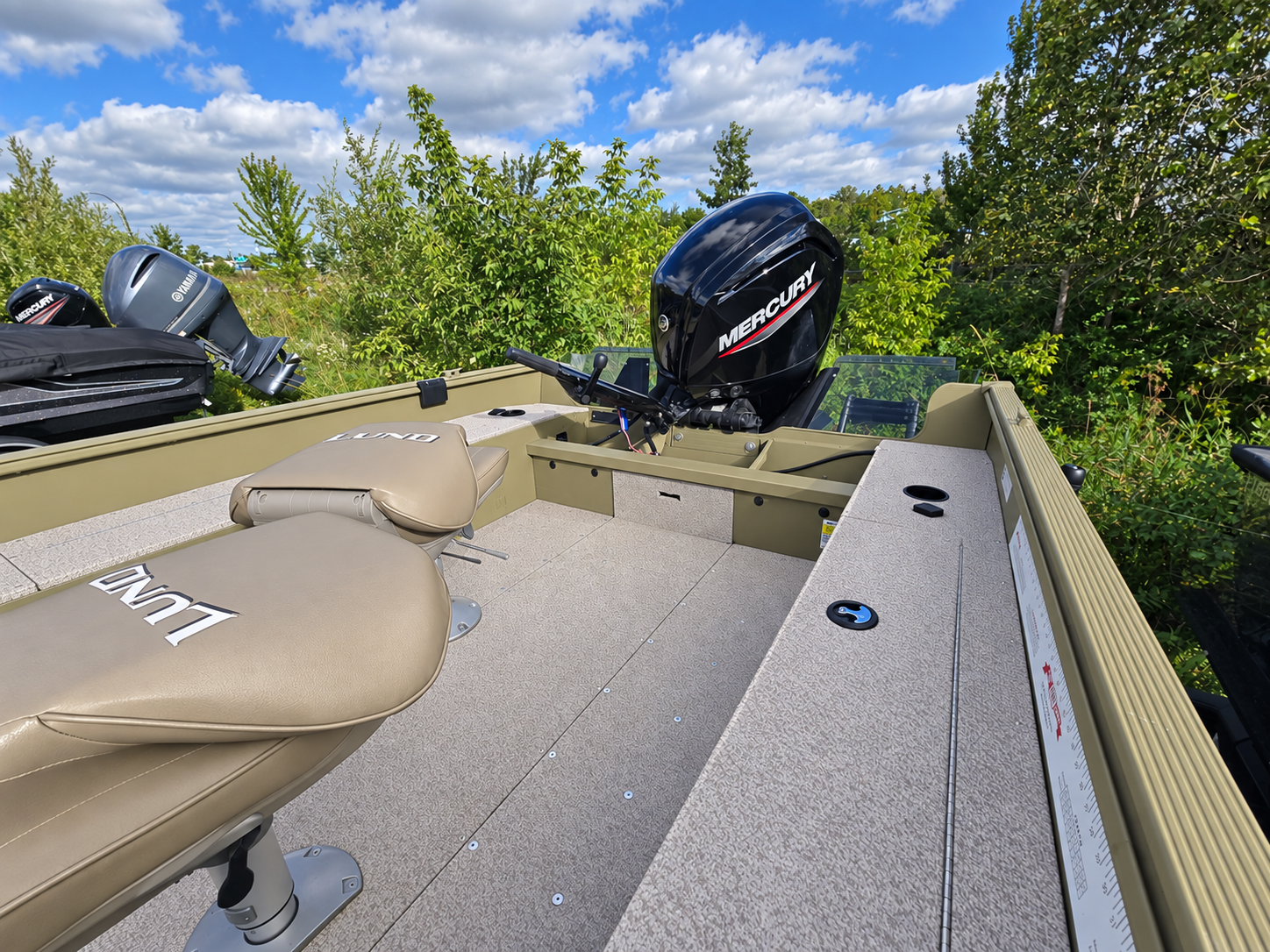 2021 Lund 1800 ALASKAN TILLER Boat