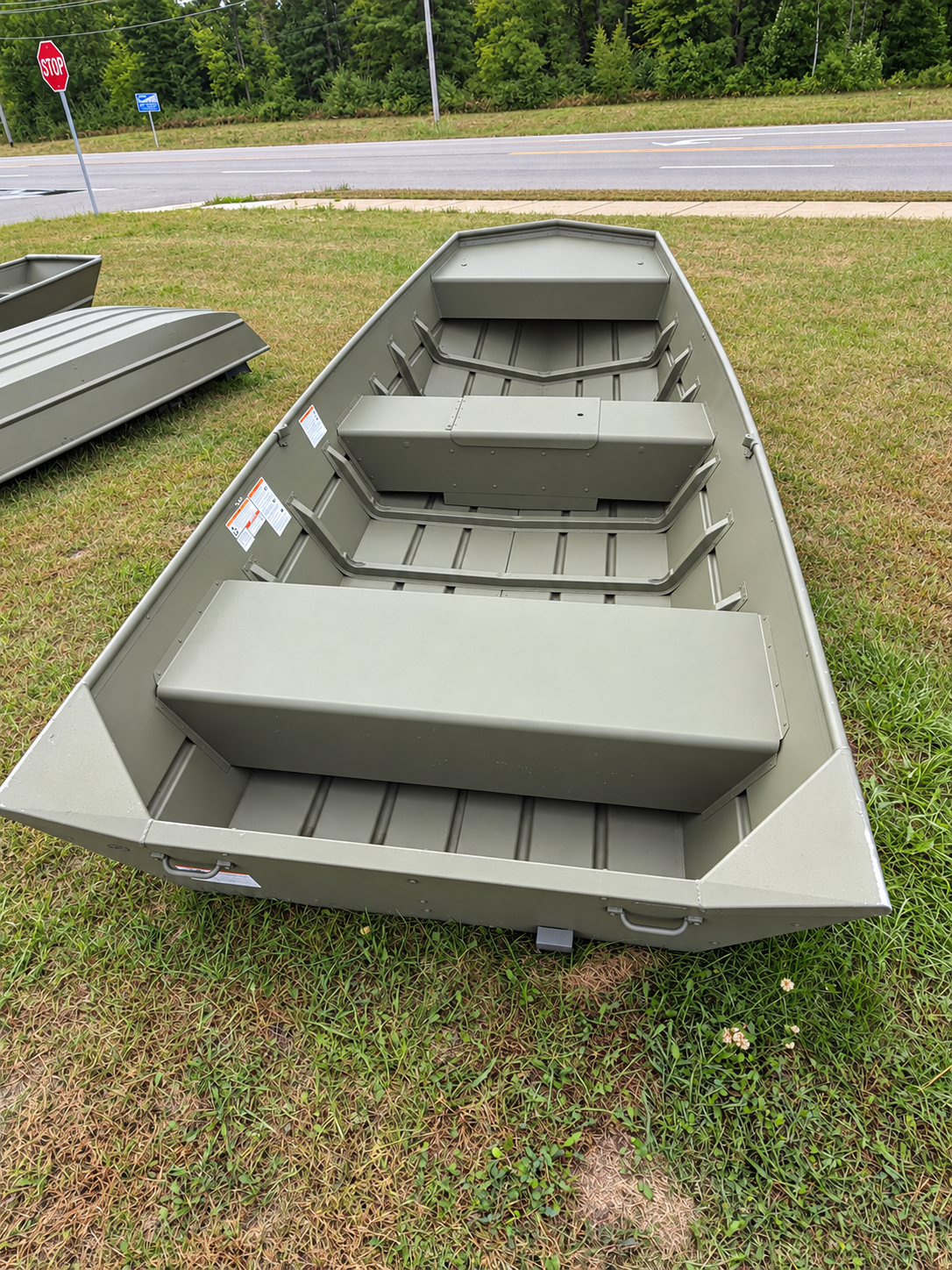 2025 LUND 1448M BOAT