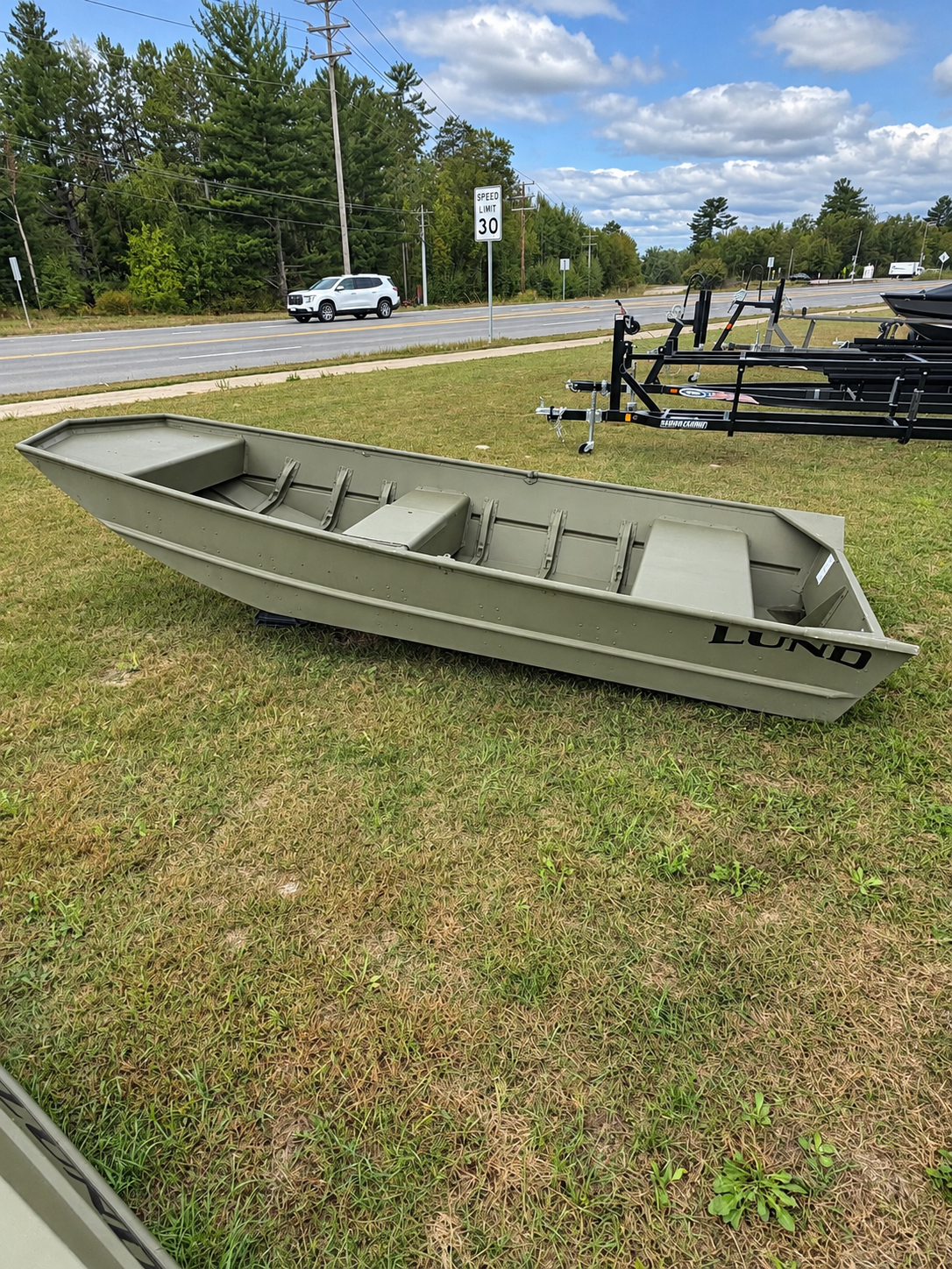 2025 LUND 1448M BOAT