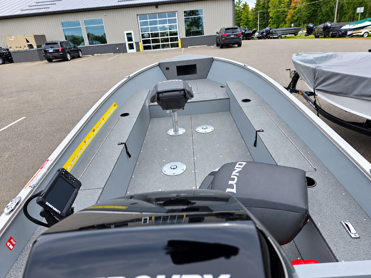 2025 Lund 1600 Fury Boat