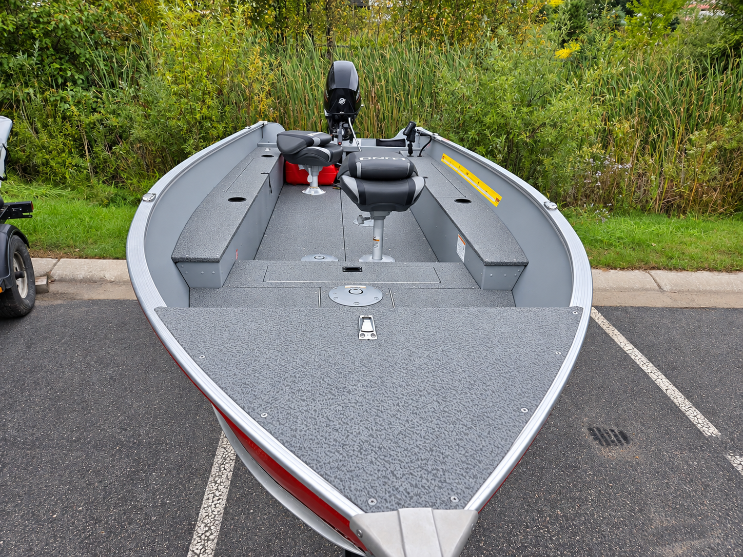 2025 Lund 1600 Fury Boat