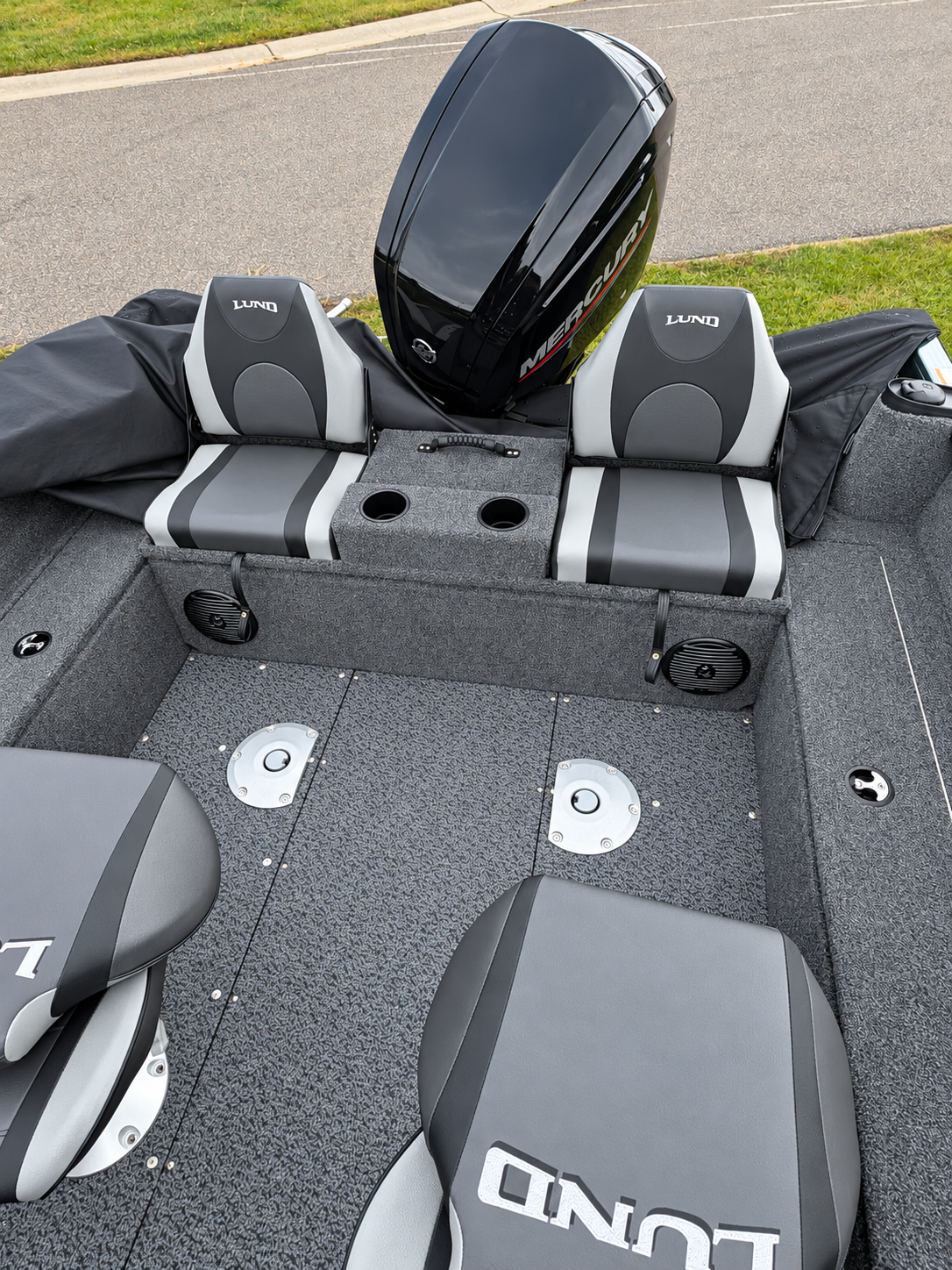 2027 Lund 1650 REBEL XL SS Boat