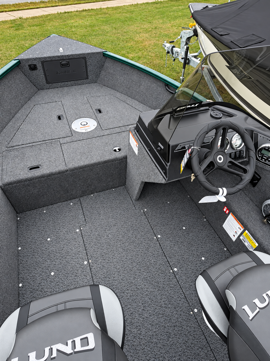 2027 Lund 1650 REBEL XL SS Boat
