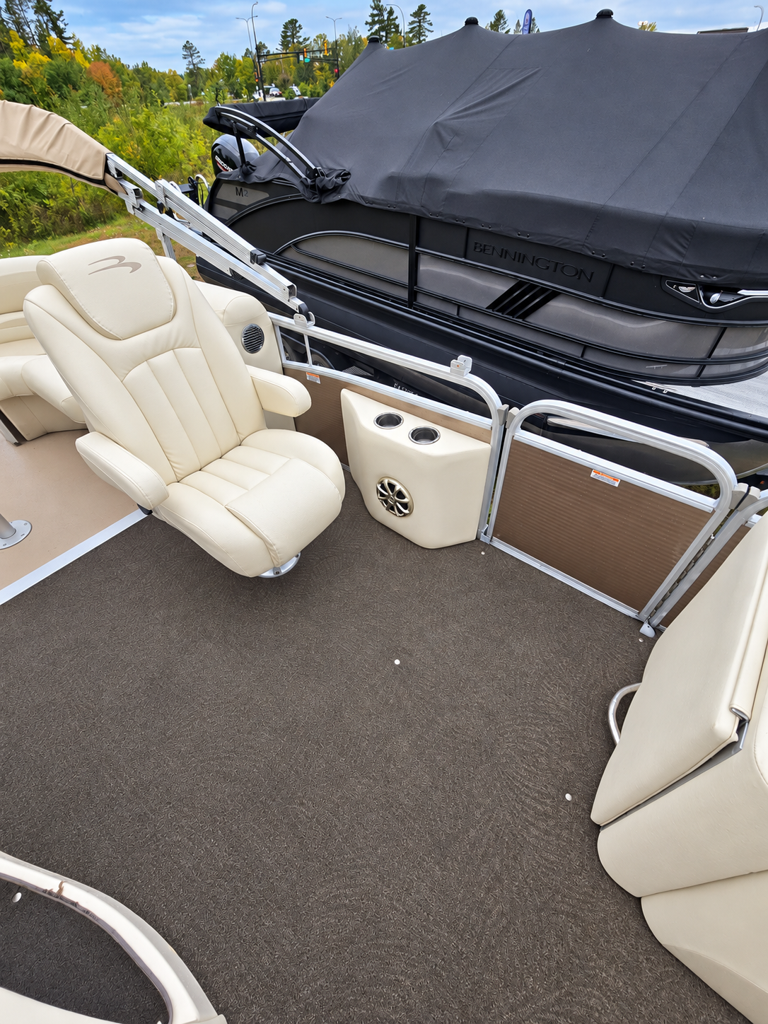 2013 BENNINGTON PONTOON PONTOON