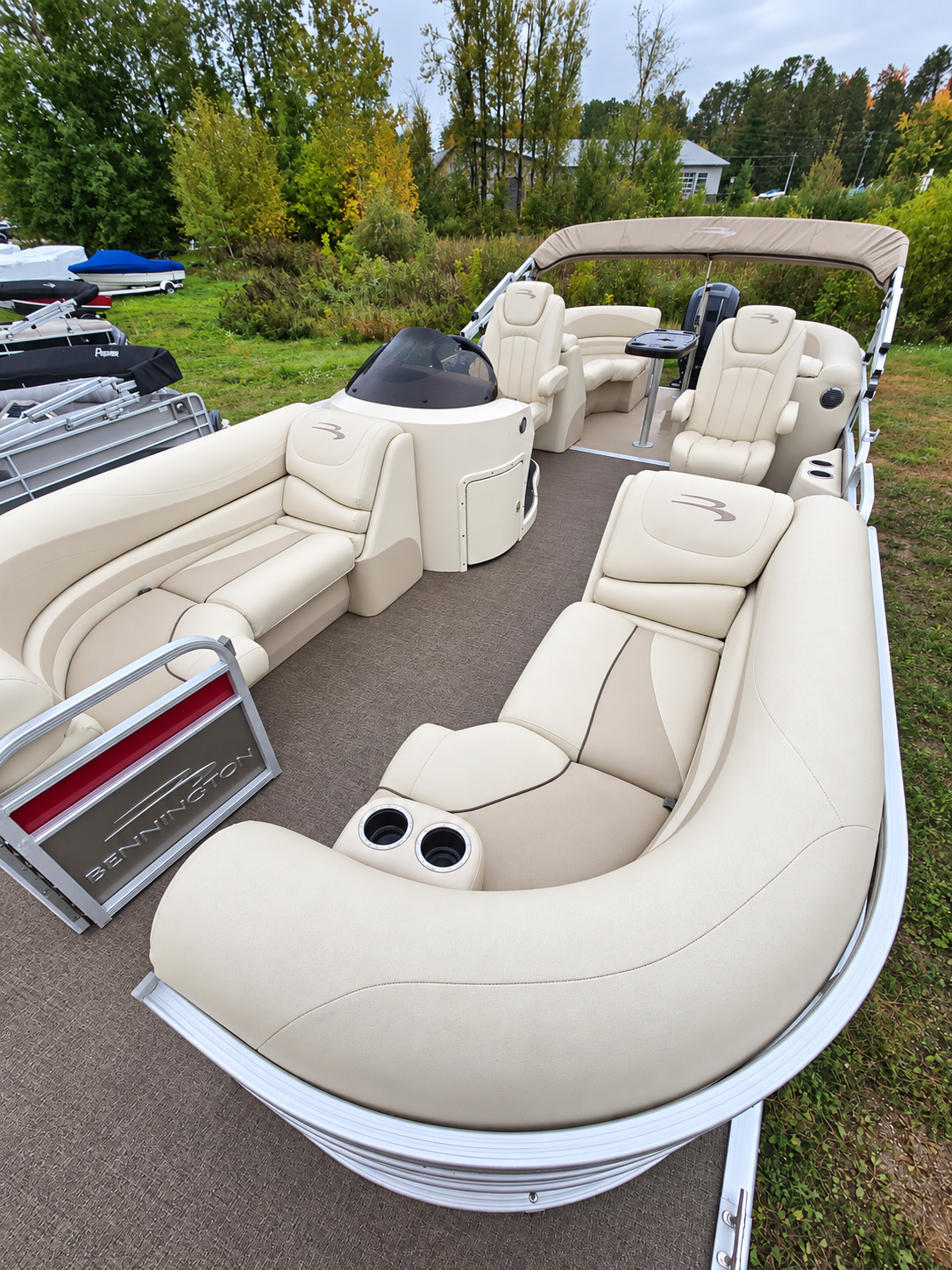 2013 BENNINGTON PONTOON PONTOON
