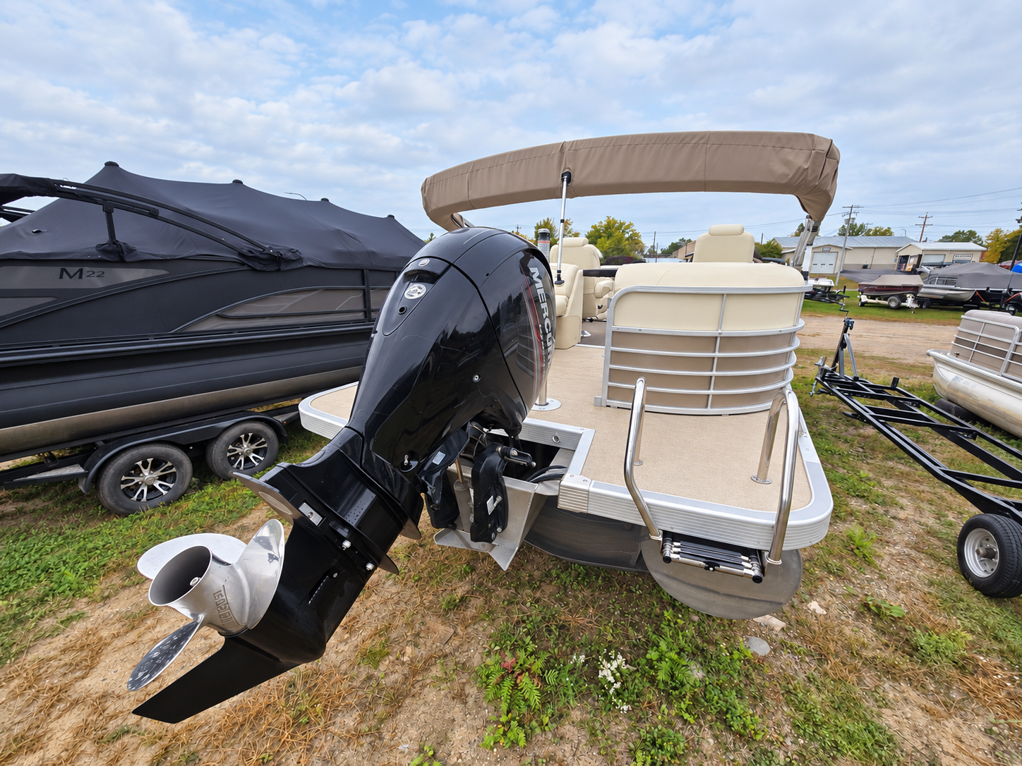 2013 BENNINGTON PONTOON PONTOON